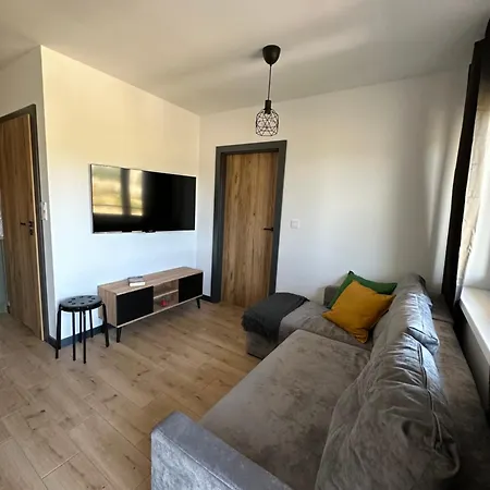 Salazar * Debina (Ustka)