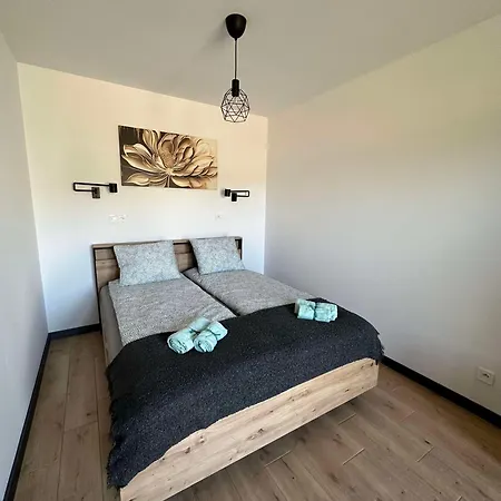 Salazar Debina (Ustka)