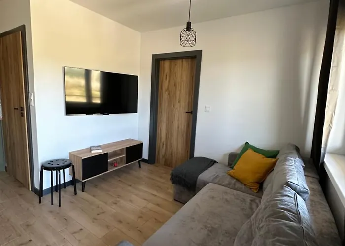 Salazar * Debina (Ustka)